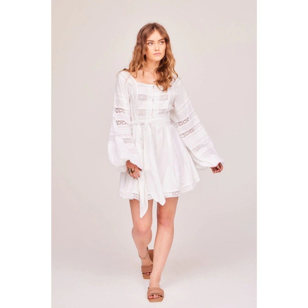 Jen’s Pirate Booty White Lace Milkmaid Mini Dress — Boho Festival, Resort Size M